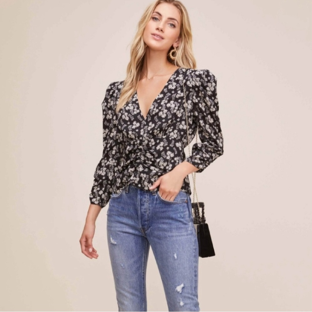 ASTR The Label Puff Sleeve Floral Blouse